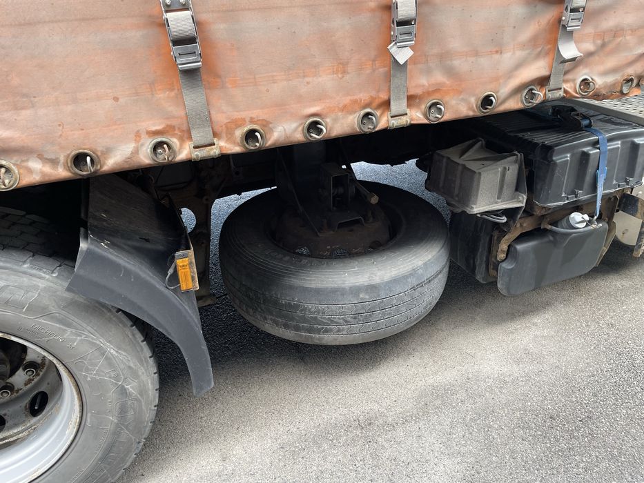 Вантажівка у парі: ТЯГАЧ та НАПІВПРИЧІП