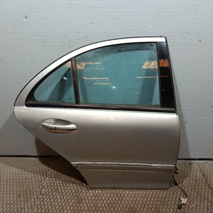 Porta trás direita MERCEDES-BENZ Classe C (W203)