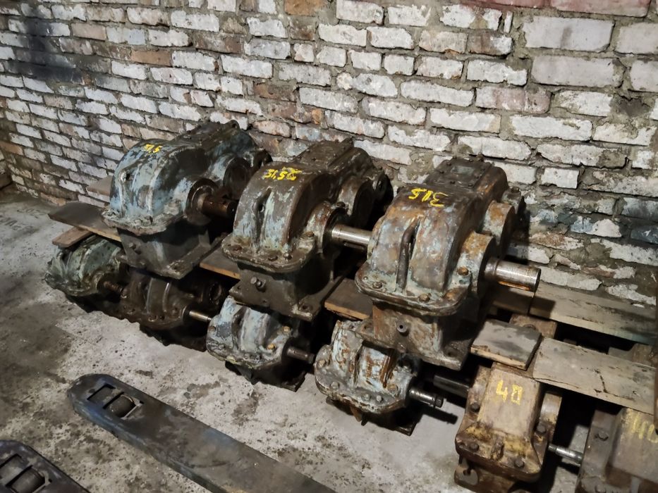 Продам редуктори рцд-350-31.5