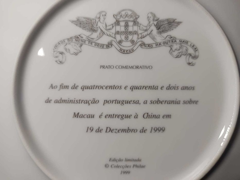 Prato “Entrega da Soberania de Macau” – Colecções Philae (1999)