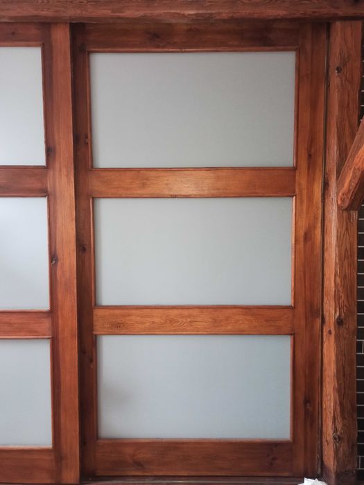 Sprzedam drzwi drewniane przesuwne