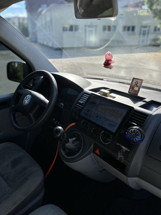 Volkswagen Transporter 5 покоління/2.0 дизель/механіка
