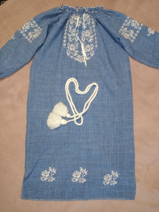 Сукня- вишиванка