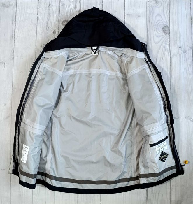 Kurtka DHL Gore Tex r. 62