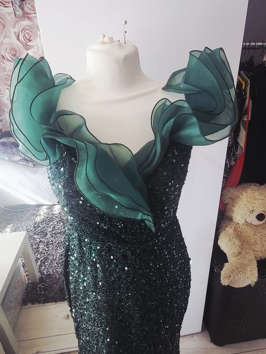 Cekinowa zielona sukienka maxi, hiszpanka , syrenka, z dłuższym tyłem