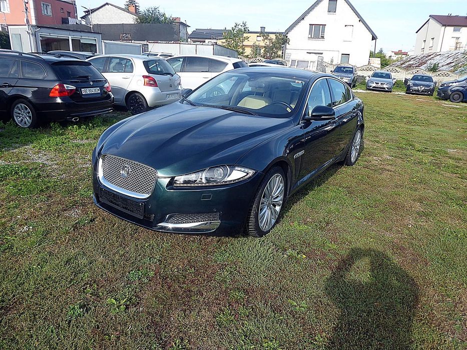 Jaguar XF