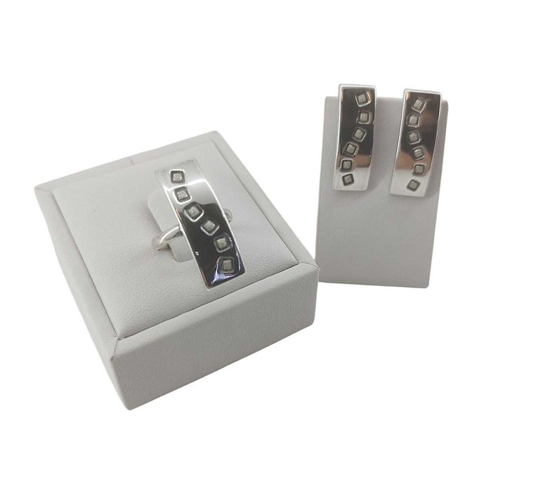 Srebrny pierścionek + Kolczyki 5,30 g