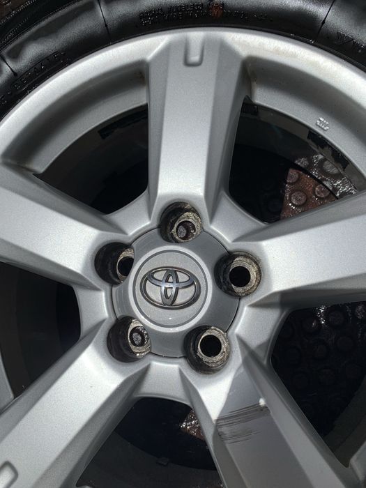 Pneus Com jantes Toyota