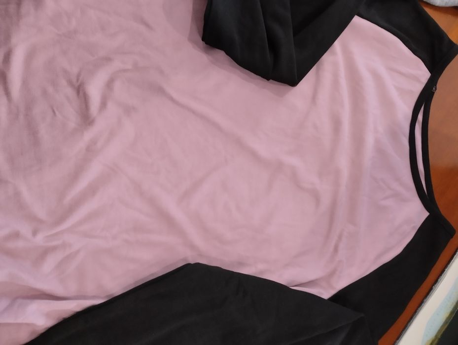 Sweat  TAM S. Novas a estrear. Duas pelo preço de uma