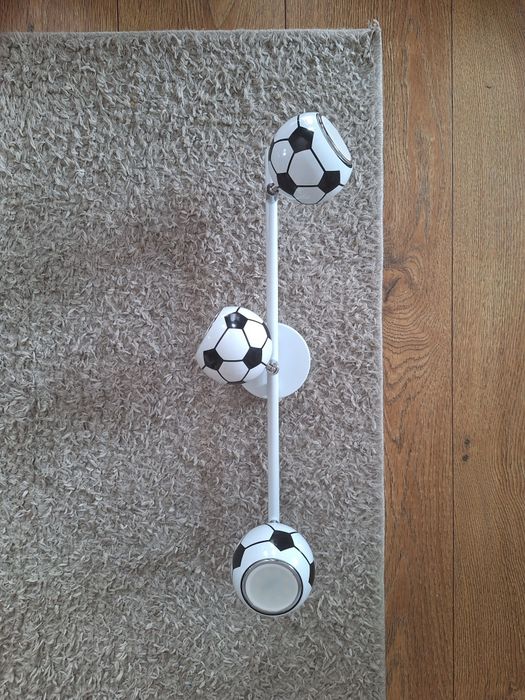 Lampa z żarówkami