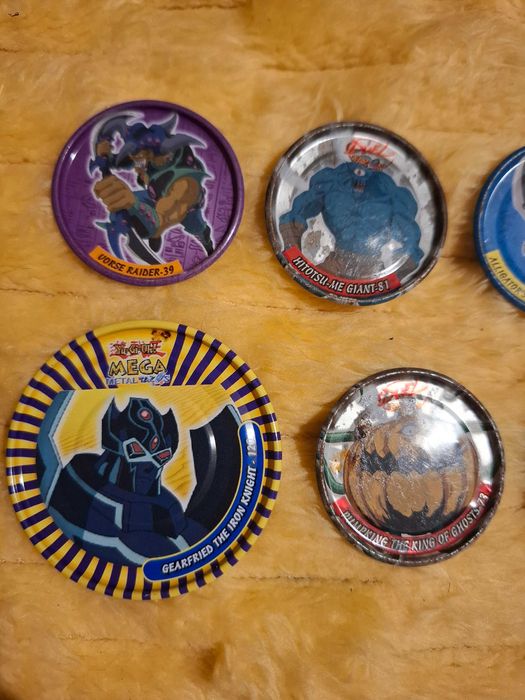 Vendo tazos antigos