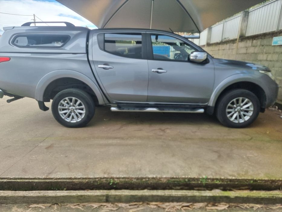 Mitsubishi L200 2.4 DI-D CD Strakar 4WD