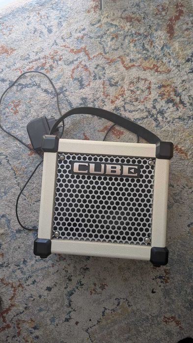 Roland Micro Cube GX amplificador guitarra
