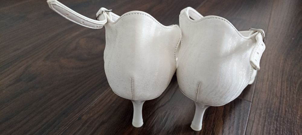 Buty ślubne, Gamabut