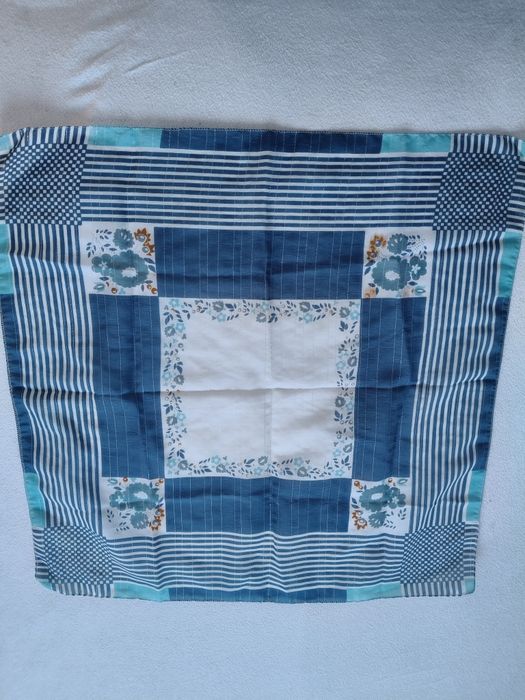 Vintage niebieska chustka PRL ²²³