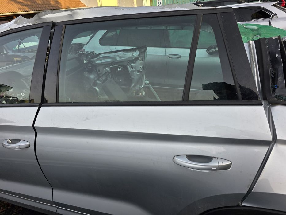 Drzwi lewy tył kompletne skoda KODIAQ LA7W kompletne