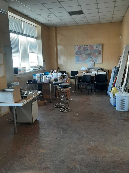 Продаж нежитлової будівлі в Новобавар р-ну  м.Вокзальна - 1832,2 кв.м.