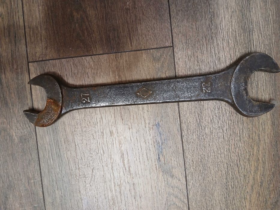 Ключі   рожкові.