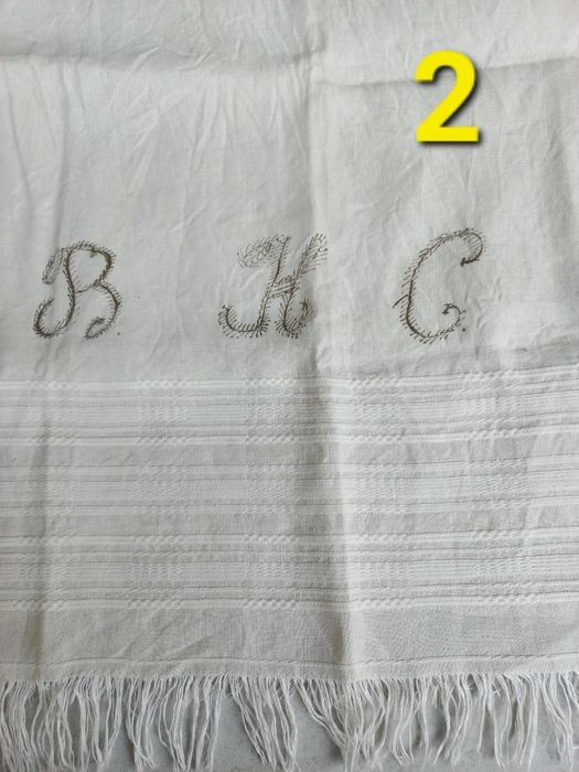 Toalha de linho e almofada