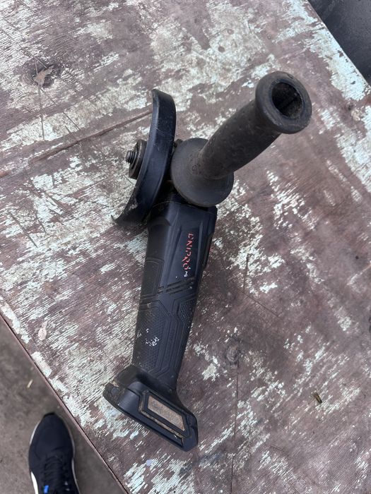 Продам акамуляторную болгарку