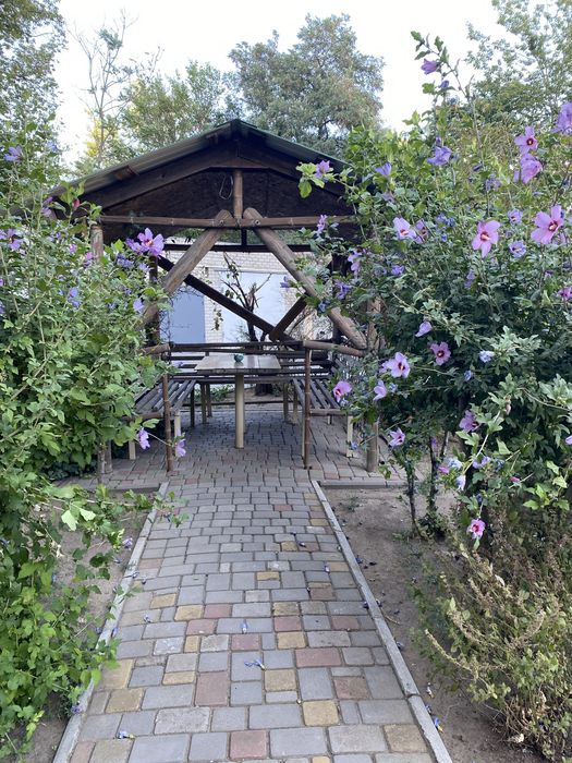 Продаю 2 кв. ул. Садовая - Пограничная , 73 кв.м.