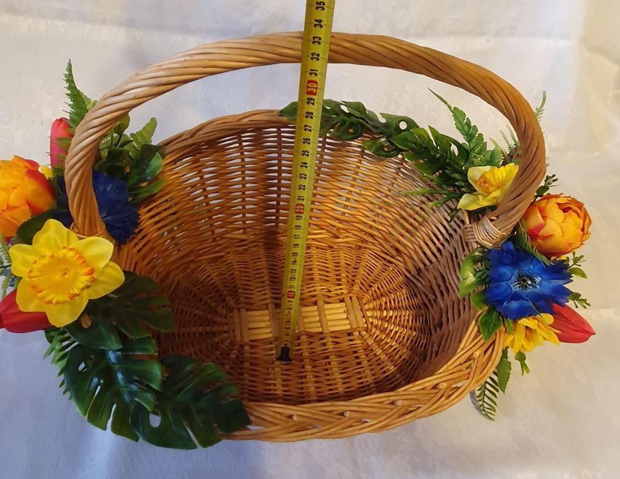 Kielce Duży koszyk, koszyczek wielkanocny z przybraniem