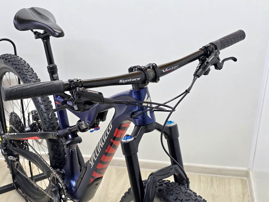 Карбоновий трейл двухпідвіс Specialized Camber FSR