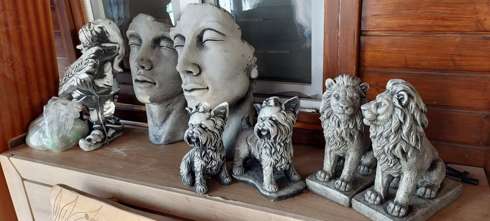 Rzeźby Ogrodowe głowy z betonu