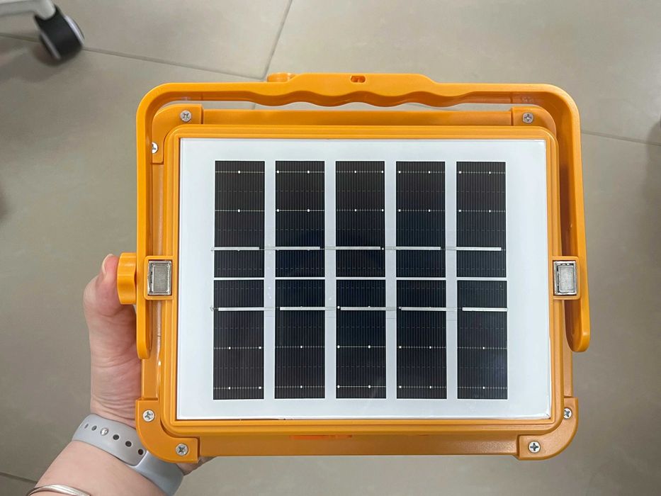 Прожектор - ліхтар, Power Bank світлодіодний із сонячною батареєю