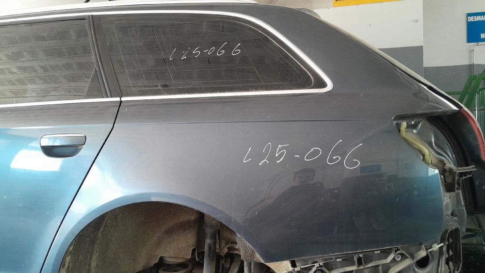 Painel trás esquerdo AUDI A6 Avant (4F5, C6)