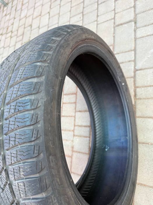 Резина б/у, зима, Pirelli, 225/40, R18, комплект 4 шт