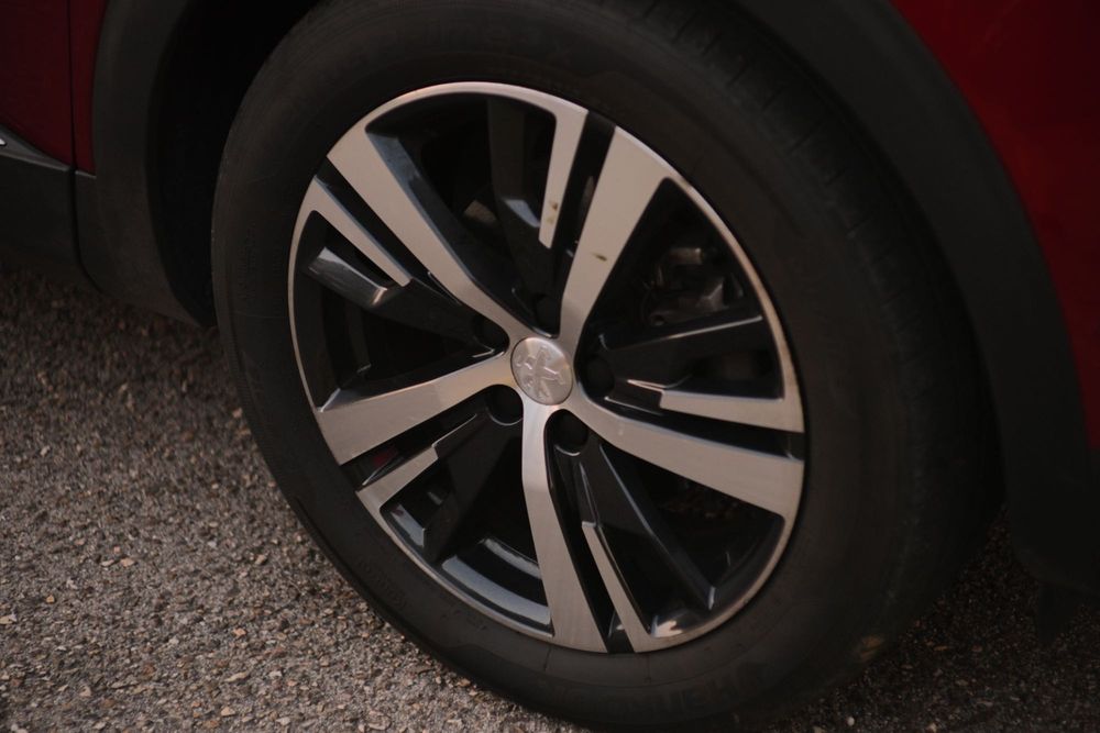 Peugeot 3008 1.2 GT Line (130cv) - Full Extras