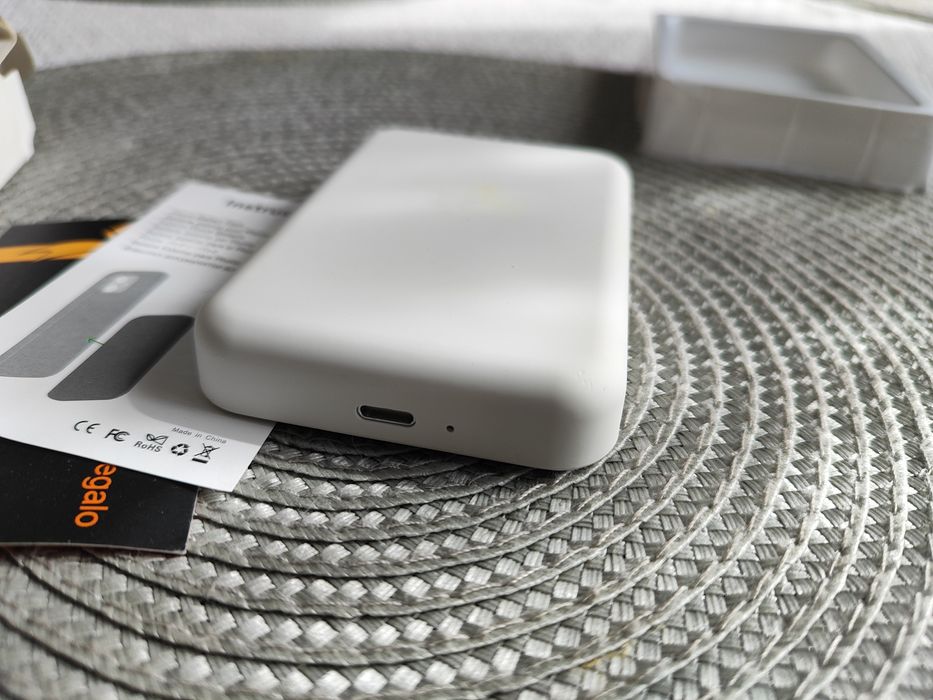 Powerbank magnetyczny Mag-Safe iPhone Lighting Nowy 10.000mAh