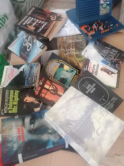 Revistas Calendários Livros