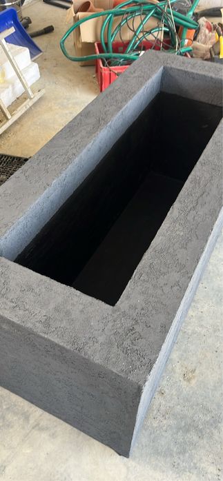 Doniczki ogrodowe ze styropianu wykonczone