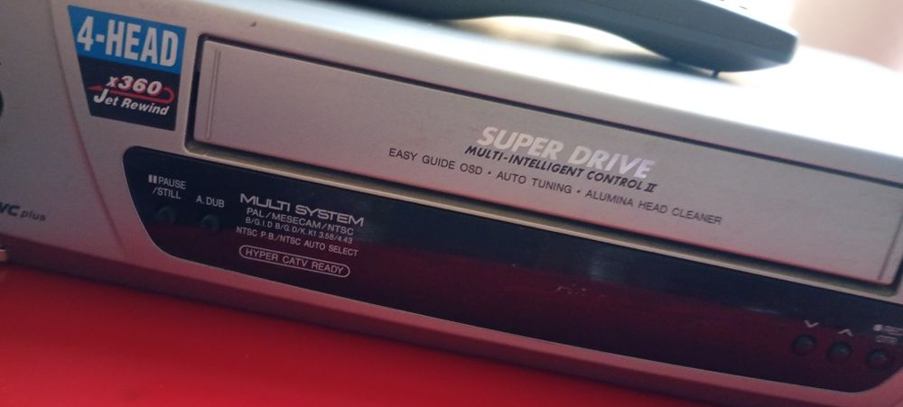 Видеомагнитофон Panasonic