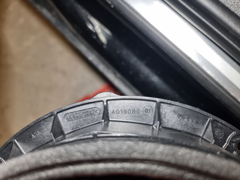 Sprzedam głośnik audi a4b9