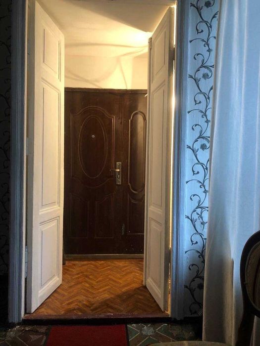 1-кімнатна квартира в центрі біля парку Шевченка. ДЕРЖ. ПРОГРАМИ