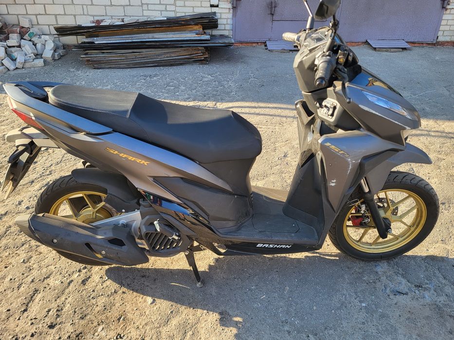 Продам мопед Bashan shark 150