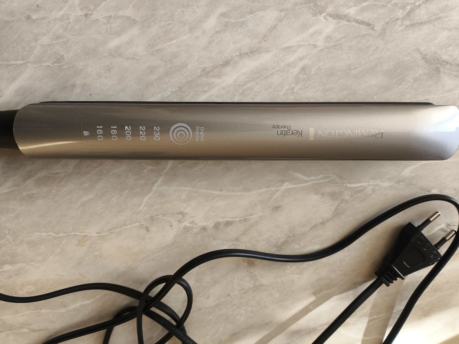 Cтайлер, вирівнювач волосся Remington Keratin
