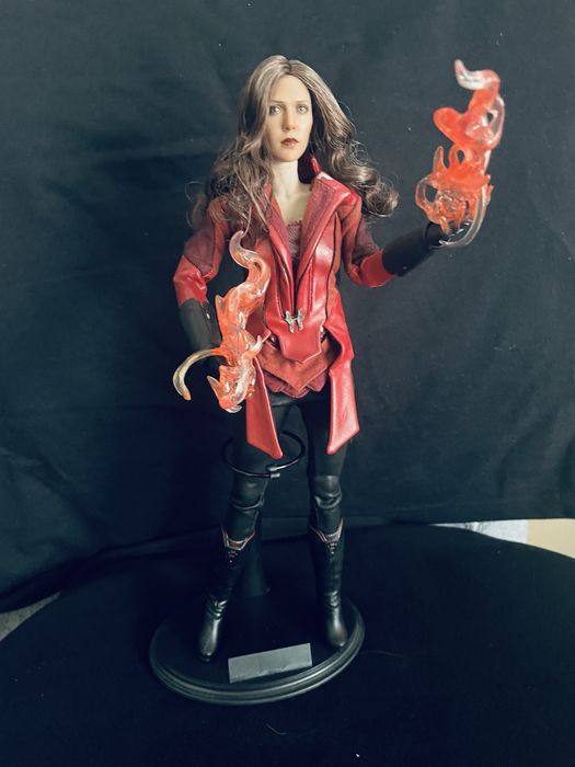 Scarlet Witch - figurka 1/6 custom - jak Hot Toys - Marvel, Avengers