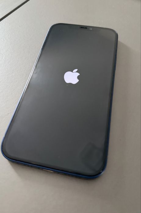 Продам iPhone 12