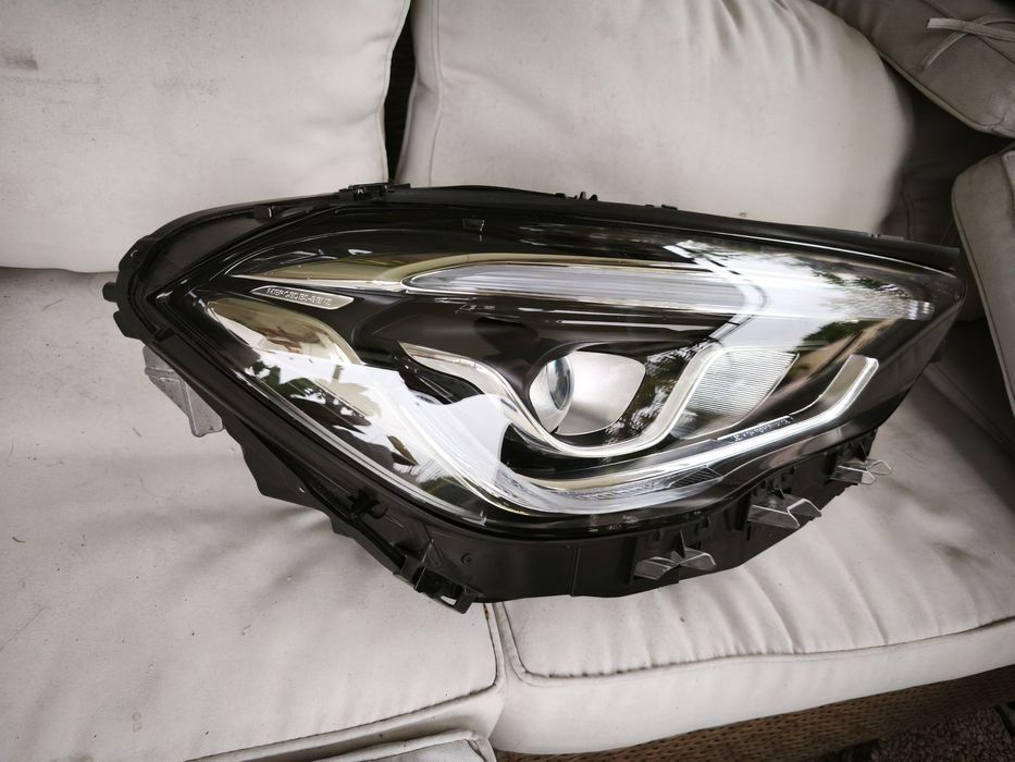 Farol direito full Led performance Mercedes GLA 247
