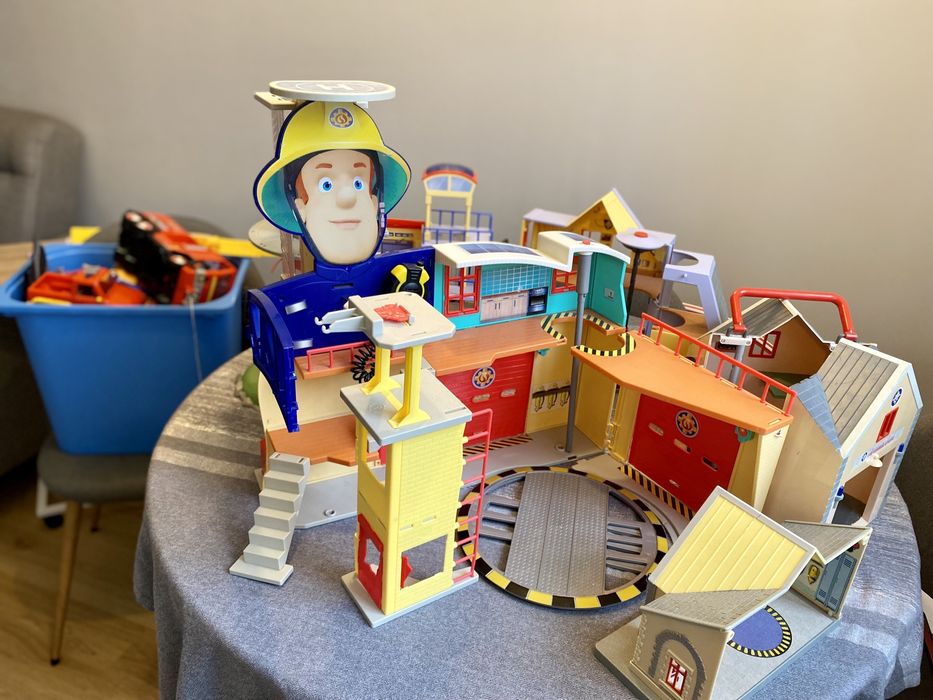 Strażak Sam zestaw bazy remizy auta helikopter drezyna ludziki