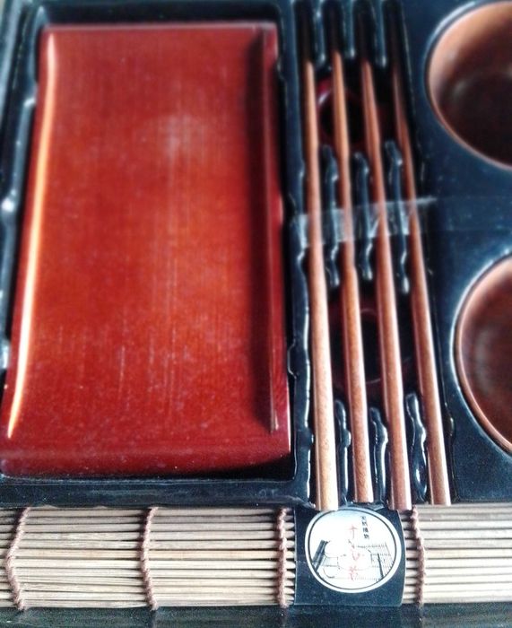 SUSHI - Estojo completo para dois