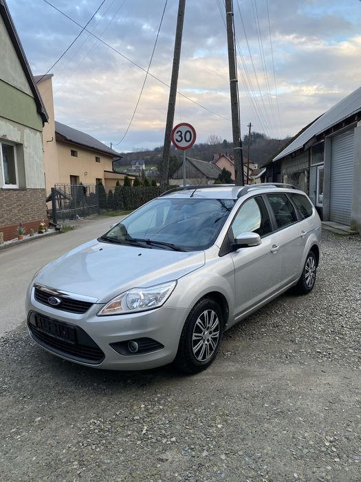 Ford Focus Lift 1.8 benzyna klima bardzo zadbany