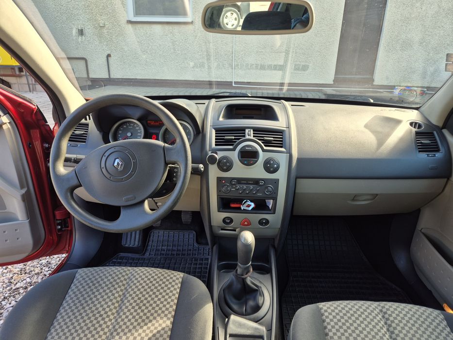 Renault Megane ll  1.4 benzyna