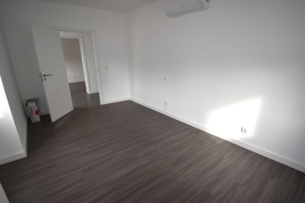 MORADIA a escassos minutos de São Martinho do Porto