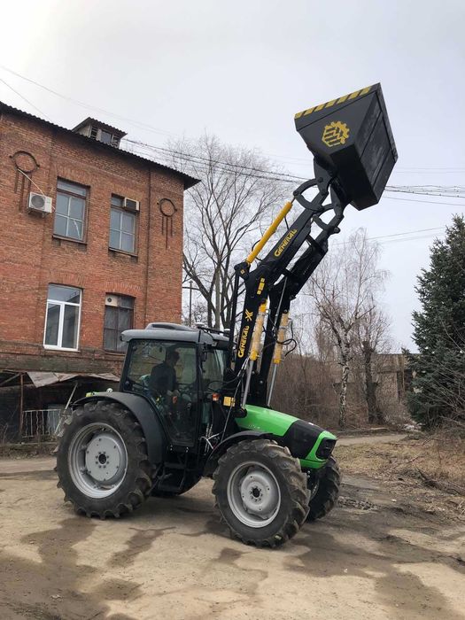 Фронтальний навантажувач КУН GENERAL X