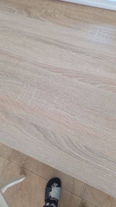 Stol do jadalni plus krzesla